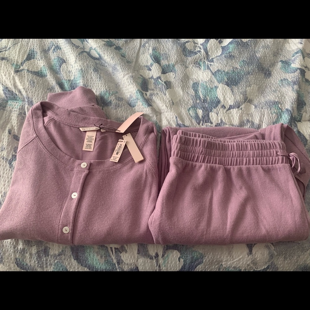 NWT Victoria’s Secret lavender loungewear